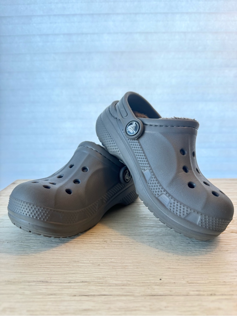 Crocs Gray Slip-On Clog with Fuzzy Warm Lining Size Toddler 10